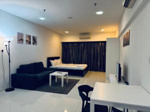 Mercu Summer Suites KLCC by GRIHOZ Homestay