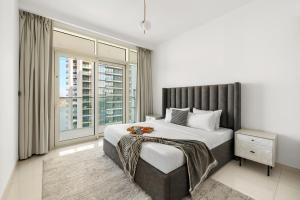 2BR Beachfront Retreat with Palm and Dubai Eye Views
