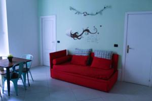 Santa Lucia Pulcinella Home I