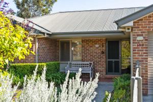 Bliss at Jervis Bay - pet-friendly Vincentia home