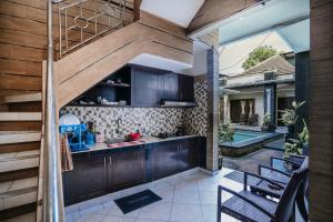 DENAYS GUESTHOUSE JIMBARAN