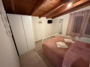 Σοφίτα 40 τμ στο κέντρο της Καστοριάς