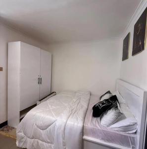 OysterBay Studio Apartment - Free Wi-Fi