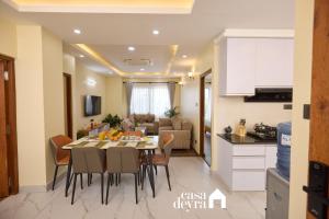 Casa Deyra Apartments- Kupondole, Seto Dewal