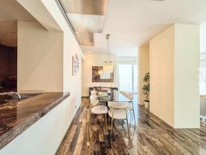 Marina Sky Luxe Penthouse