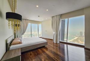 Marina Sky Luxe Penthouse