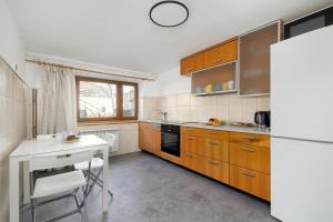 Modrzejewska Apartments in the Centre of Zakopane by Noclegi Renters