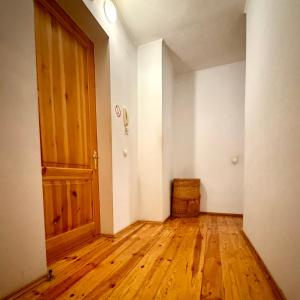 Apartment on Voloska 3638