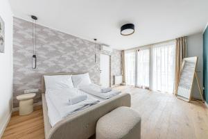 Grand Terrace Jacuzzi Penthouse Rooftop