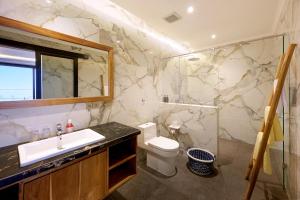 Seaview Uluwatu 6BR walking to Savaya Day Club