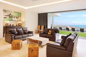 Seaview Uluwatu 6BR walking to Savaya Day Club