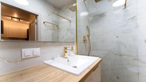 Nad Odrą, Sun & Snow