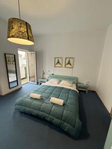 Middle Old Town Apartment