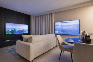 Hidden Luxury NEW Azulis Tigellio Suite#3 in the Old Town