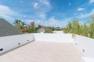 V277 Famous Ozone Resort Calm Area Near Beach