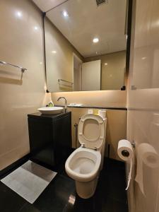 Cosy Apartment at Pavilion Bukit Bintang KLCC Wifi Netflix
