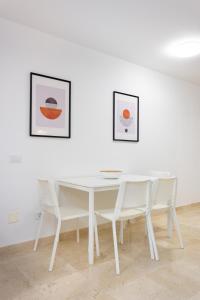 Home2Book City Center Retreat, Santa Cruz