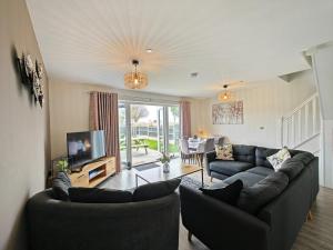 3 Bed in Brynteg oc-d33659