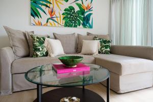 Royal Blue San Agustin