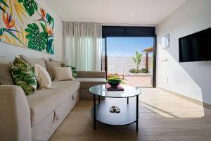 Royal Blue San Agustin