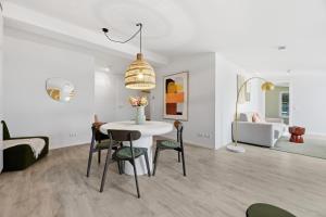 Top Floor Apartment A15 mit großer Terrasse im "Pine Hill Resort"