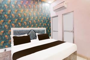 Hotel O Royal Classic Inn