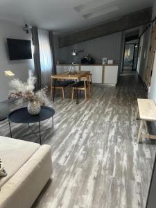 FLH - Old City Vibes Apartments - Old Town