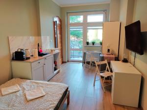 Apartament Centrum Kłodzko - Stara i Piękna Kamienica - ulica Okrzei, Spokój, Parking, 25m2