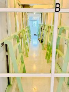 Easy Monday Capsule Hotel Bangkok