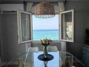 Horizonte Roquetas - Primera Línea de Playa con Vistas al Mar