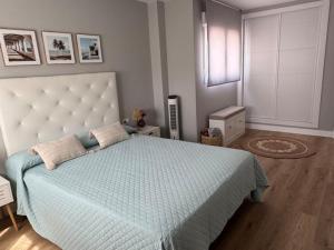 Horizonte Roquetas - Primera Línea de Playa con Vistas al Mar