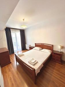 Summerland Beautiful Seaview Apartments