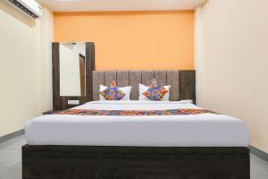FabHotel Kavish Villa