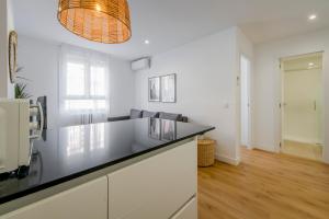 Elegancia con parking para 4, vive La Latina