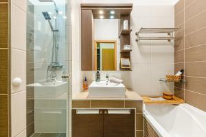 Perfect Place in the center with fast wifi and free parking at riverside