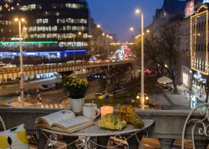 Magnificent 3BR w Balcony by the Parliament