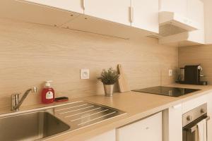 Charming 23 m studio near the sea