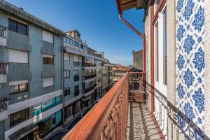 GuestReady-Cozy Duplex in Portos Vibrant Heart