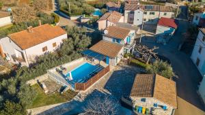 Rustic villa casa Nadalina with pool in Visnjan