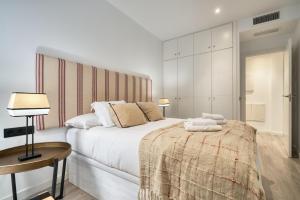 Goyeneta 17, by Homing U