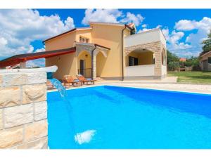 Rural Escape with Pool - Villa Krka