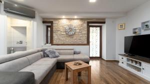 Rustic Villa Stone House with pool in Umag