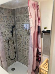 Cozy studio with mezzanine Close to Seine Paris