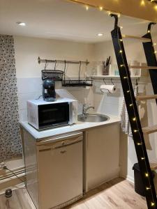 Cozy studio with mezzanine Close to Seine Paris