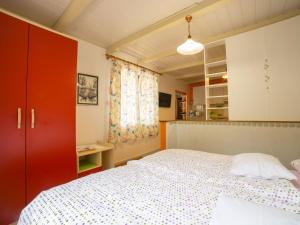 Apartment mit Wasserblick by Interhome