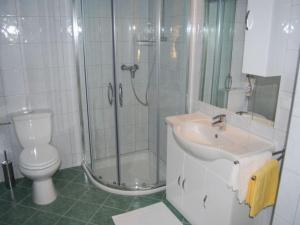 Apartment Florian 2 in Bezirk 21-Floridsdorf by Interhome