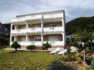 Apartment Wohnung Marica mit Balkon und herrlichem Meerblick by Interhome