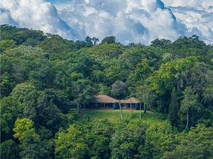 Modern Tropical Bungalow magic ocean views