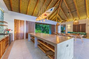 Modern Tropical Bungalow magic ocean views