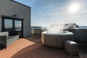 Skylark - Vancouver Penthouse Premium with Jacuzzi and Panoramic View